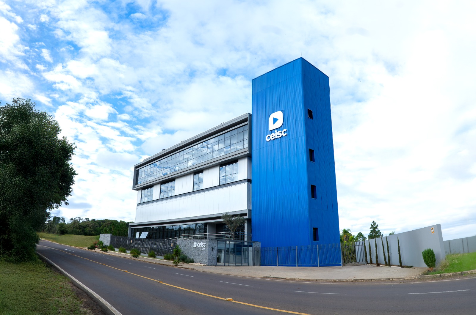 Santa Cruz do Sul – Ceisc: de um cavalete e um quadro branco à referência nacional em aprovação em concursos